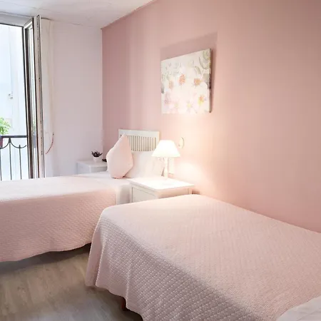 Kaia Guest house 3*